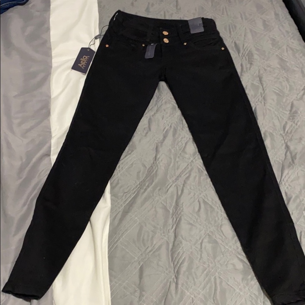 Colombian levanta cola Jeans